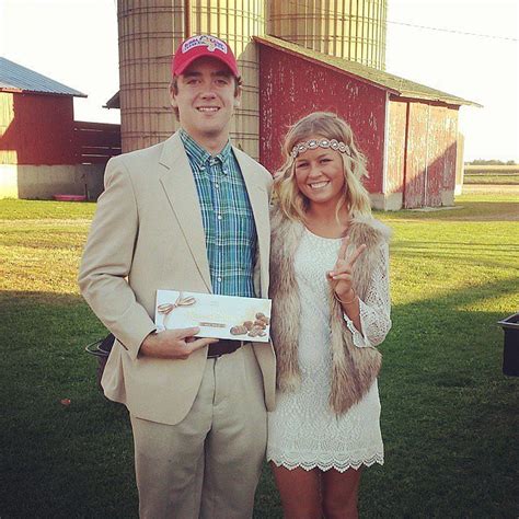 forrest gump and jenny 30 halloween costumes with the ultimate americana flair popsugar