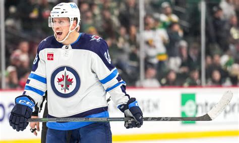 Jets Nate Schmidt On Life In Winnipeg Happiness And Fan Interactions