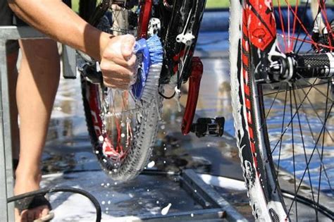 3 Best Bike Cleaning Brush Setskits Reviewed Mar 2020 Bike