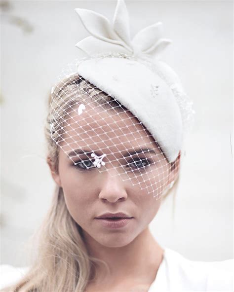 Wedding Veil Bridal Hat Vintage Style Felt Hat Off White Etsy