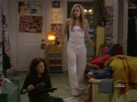 kaley on 8 simple rules kaley cuoco image 5149121 fanpop