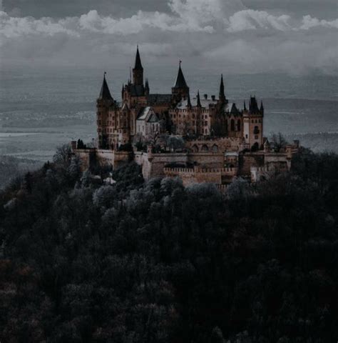 Abandoned Castle Aesthetic Inrikoguides