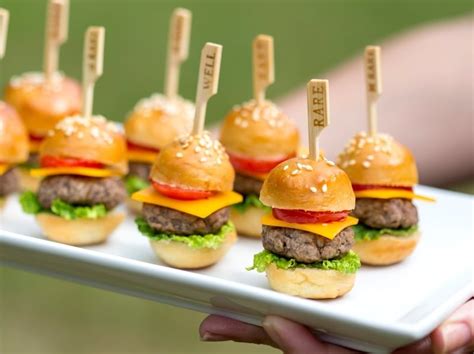 6 Delish Mini Burgers And Sandwiches For Parties Pizzazzerie