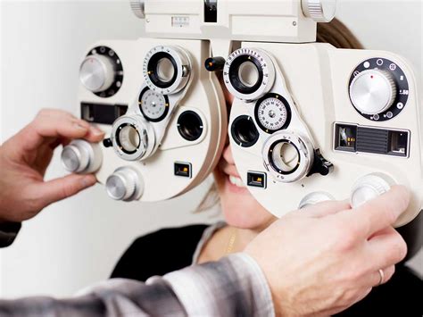 Walmart offers its own vision insurance for customers wishing to purchase. What do optometrists do, and how much do they cost? - Saga