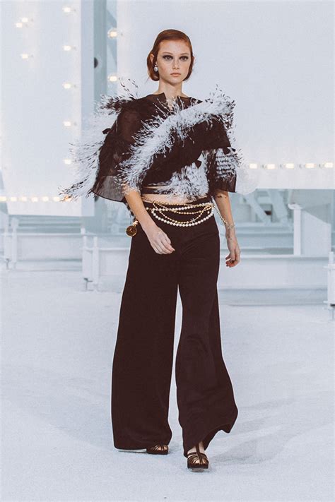 17 Best Looks From Chanel Springsummer 2021