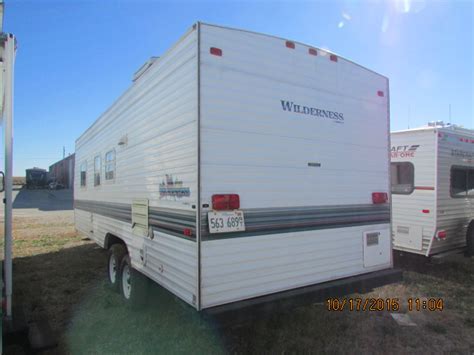 1999 Used Fleetwood Wilderness 24j Travel Trailer In Illinois Il