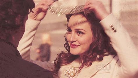 The 14 Best Blair Waldorf Headbands From Gossip Girl Bustle