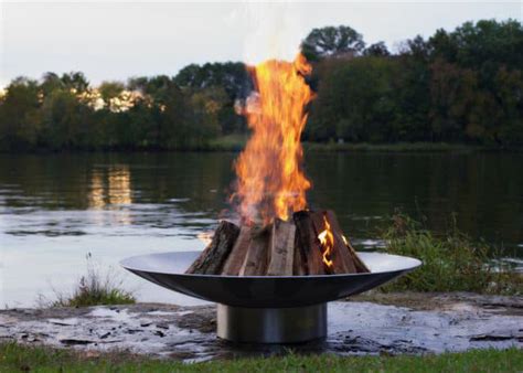 35 Metal Fire Pit Designs And Outdoor Setting Ideas