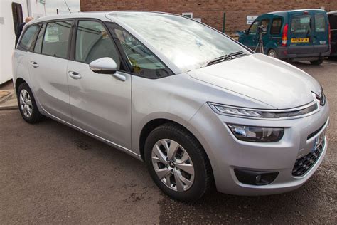 Now there is a another newcomer from peugeot, the peugeot 5008. 7 Seater MPV - Evesham Self Drive