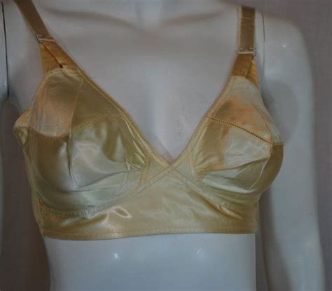 1940s maidenform ivory rayon satin bra 34 35 dec la tay maidenform bra vintage bra