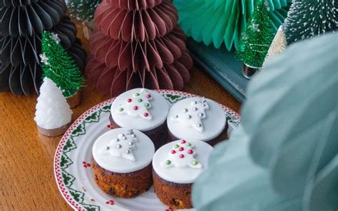 Mini Christmas Cakes Recipe Its A Danielle Life