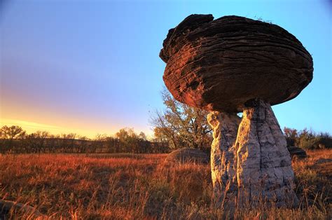 Mushroom Rock State Park Kansas Photo Spot Pixeo