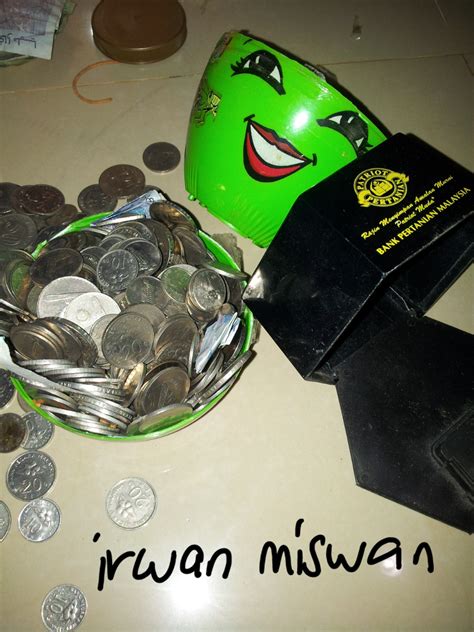 Agrobank (bank pertanian malaysia berhad) kuching •. irwanmiswan: Tabung Bank Pertanian Malaysia gua pecah!!!