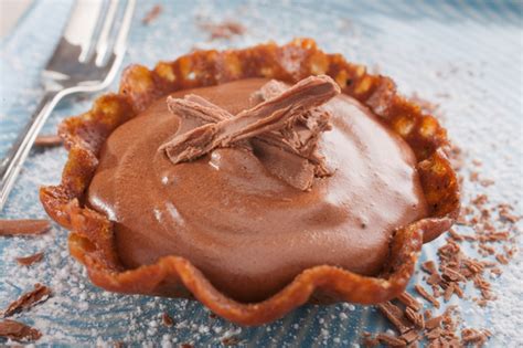 This healthy recipe was created by gretchen tseng of veggie grettie (i love that name!), and shared with us this easy chocolate mousse recipe whips up in just 15 minutes! These Chocolate-Filled Brandy Snaps Are A Huge Hit During ...