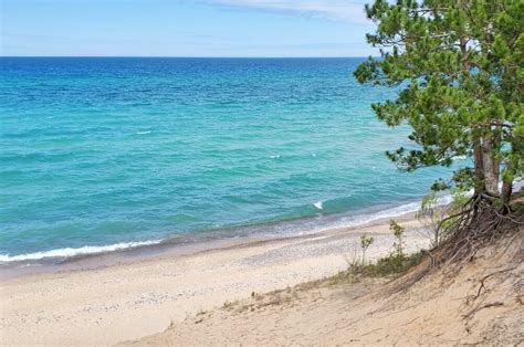 Pictured Rocks Beaches 7 Lake Superior Beaches In Michigan In The Ups