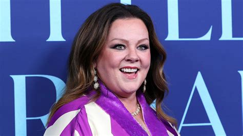 Melissa Mccarthy Recalls A Volatile Aggressive Work Environment That Made Her Physically