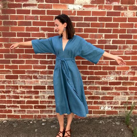 Vogue Deep V Kimono Dress V9253 — Willow And Stitch Linen Dress