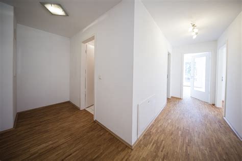 Für die finanzierung unseres journalistischen angebots sind wir auf die anzeigen unserer werbepartner. Am Yachthafen: 3-Zimmer-Wohnung mit Privatgarten am ...
