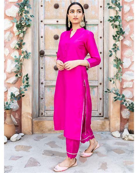 Rani Pink Silk Suit Set Of Two By Empress Pitara The Secret Label