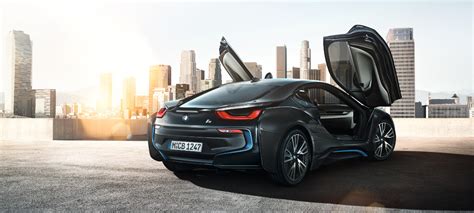 من ريال الى جنيه مصري. سيارة BMW i8: التصميم