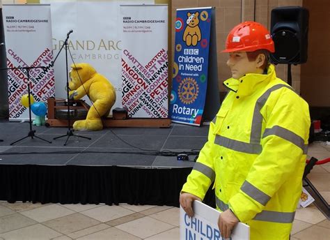 Dickie Mackay Living Mannequin Raises Funds For Bbc