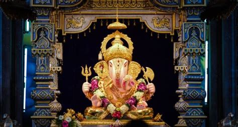 Dagdusheth Halwai Ganpati Temple Pune Timing History And Photos