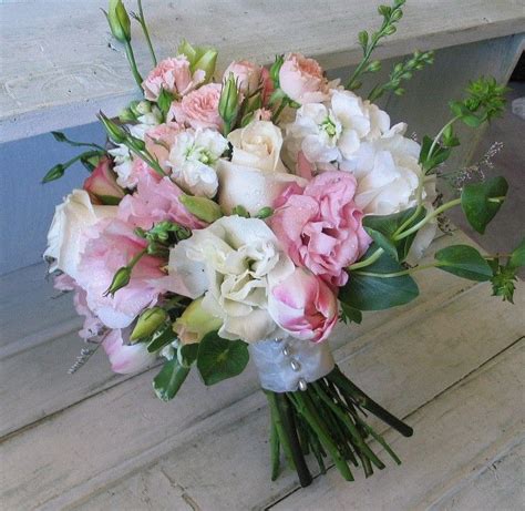 pink white lisianthus rose romantic bouquet wedding bouquets country wedding flowers bridal