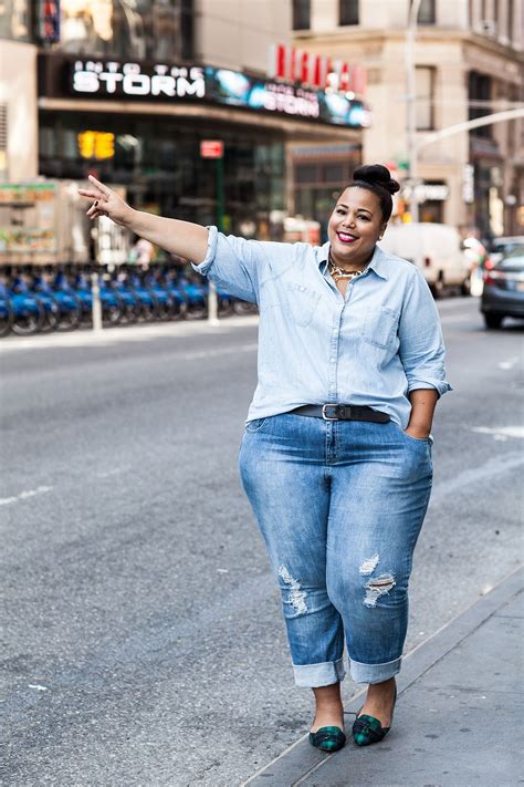 Genius Denim Styling Tips That Flatter Everyone Refinery29 Plus Size Jeans Look Plus Size
