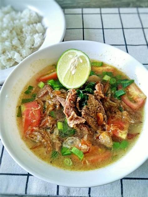 Jangan lupa sajikan minuman pencuci mulut es buah segar. Sop Iga Sapi Rempah Nusantara by : Rezitamay - Resep Masakan