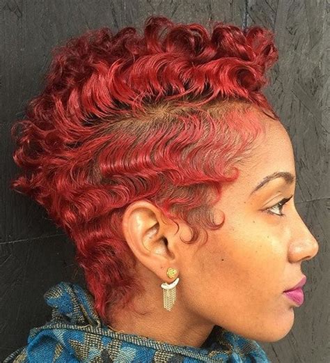 The hair on the top is textured and curly. Short Haircuts for African American Women - New Hair Style ...