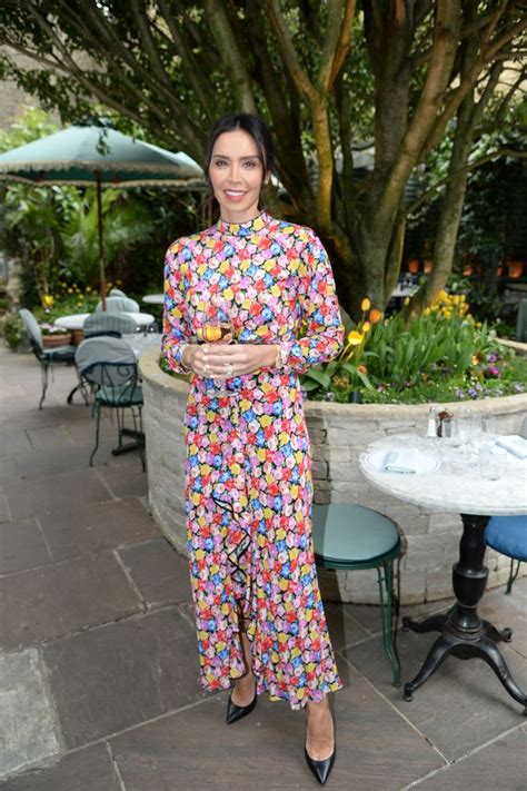 Christine Lampard Looks So Glam As She Enjoys Lunch Out With Holly Willoughby Usa News