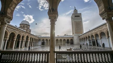 Tunisie La Mosquée Zitouna Accueille Une Exposition Intitulée Le