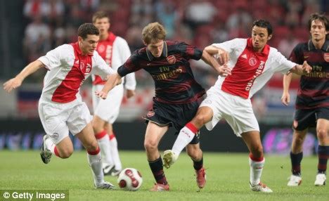The same club to produce thomas vermaelen and jan vertonghen, and the youngster managed to achieve belgian youth. Jol fury over Ajax's plans to sell star defender Vermaelen ...