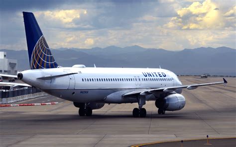United Airlines Will Match Your American Or Delta Flier Status With New
