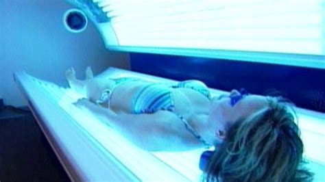 Ontario To Ban People Under From Tanning Beds Ctv News