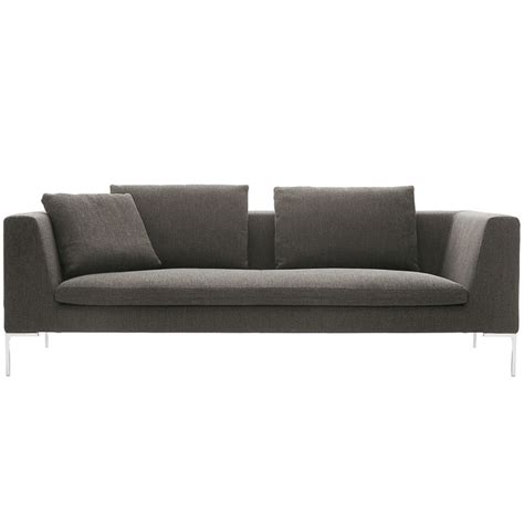 Charles is a tribute to the design of the 1950s and 60s. Sofa series Charles by B&B Italia