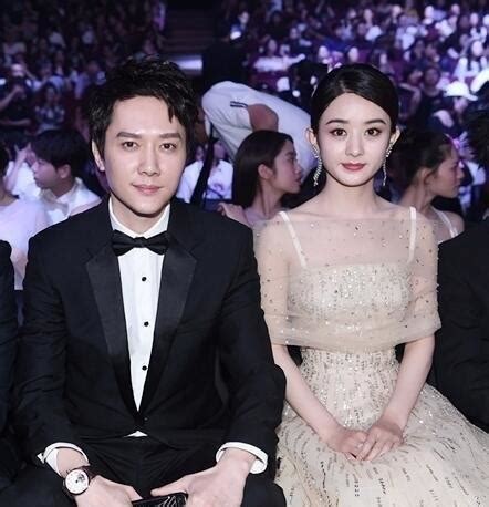 I wish my friends in the literary and art circles a good harvest and great work #冯绍峰 #fengshaofeng pic.twitter.com/q9wkuldkbl. 冯绍峰赵丽颖牵手照 如此高调莫非要公开炼气期_奢华_维度女性网