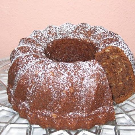 Die schokoladeglasur nach diesem rezept zubereiten und. Schokoladen-Nuss-Kuchen | Rezept | Kuchen, Kuchen und ...