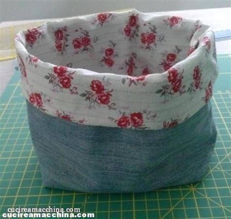 Ripetendo lo stesso identico procedimento per entrambi i rettangoli di stoffa. Come creare un sacchetto di stoffa | Tutorial di Cucito ...