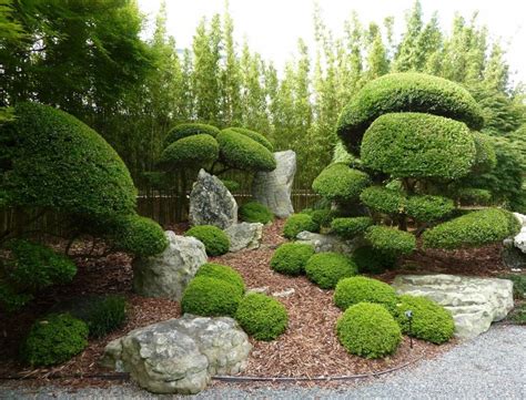 Designers weigh in on the most popular decorating styles, colors, and materials you can look forward to in the coming year. Very Artistic Garden Design ! - http ...