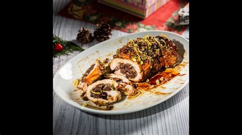 Preheat the oven to 200c/400f/gas mk 6 (for fan ovens check the handbook but usually you need to reduce the heat by 20c) weigh the breast. Youtube How To Cook A Boned And Rolled Turkey / How To ...