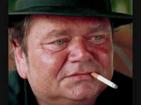 Discover all andré hazes's music connections, watch videos, listen to music, discuss and download. Andre Hazes - Dat ene moment - YouTube