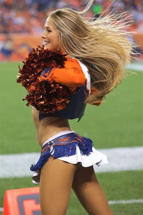 Top 10 Hottest College Cheerleading Squads College Cheer People