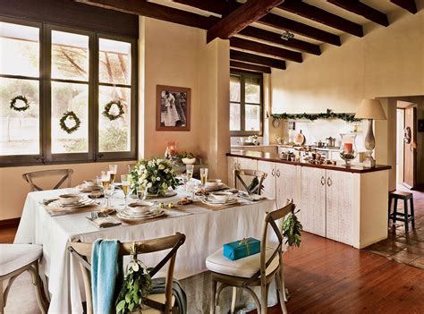 Ella puede crear aperitivos fantásticos, entradas y postres. Descubre la decoración Navideña más natural
