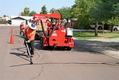 Hot Rubberized Crack Filling Asphalt Parking Lot Sealing