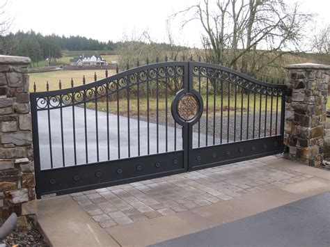 Driveway Gate With Custom Centerpiece By Stratford Gate Systems