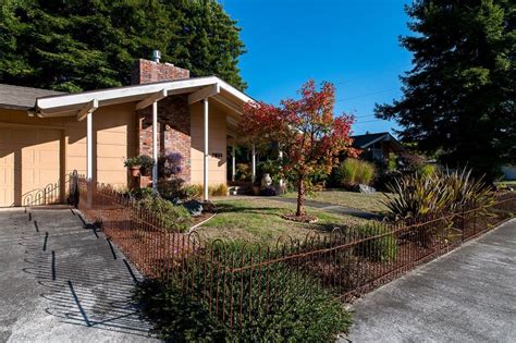 Get directions, reviews and information for primal decor in eureka, ca. 2831 R St, Eureka, CA 95501 - Trulia | Fenced in yard ...