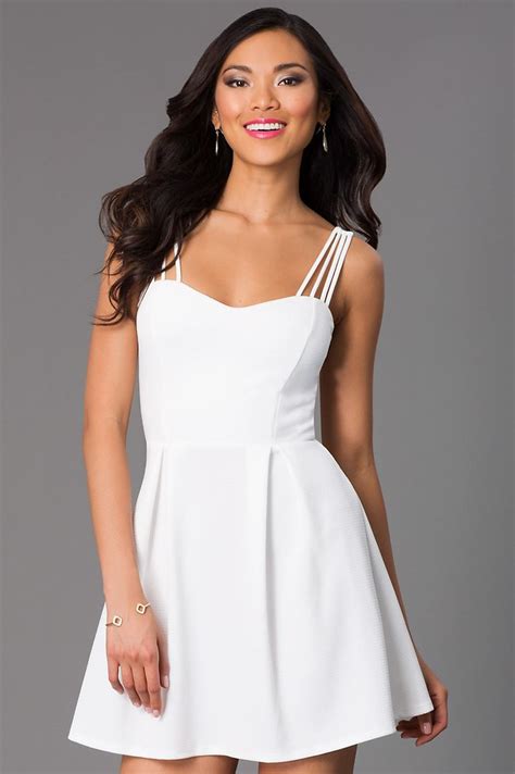 23 White Graduation Dresses Under 100 That Will Make You Totally Stand