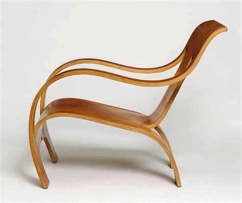 Chair is made from sturdy bent plywood and the modern ergonomic design is comfortable to sit on for long periods of time. Gerald Summers Bent Plywood Armchair - OEN