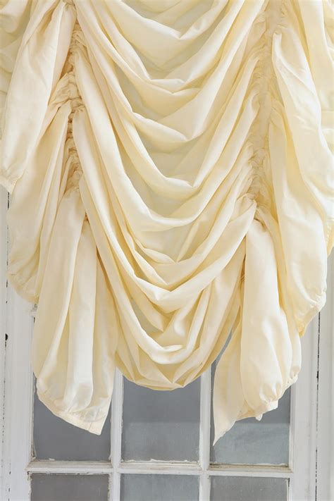 Check spelling or type a new query. Drawstring Ruched Balloon Shade | Balloon shades, Balloon ...